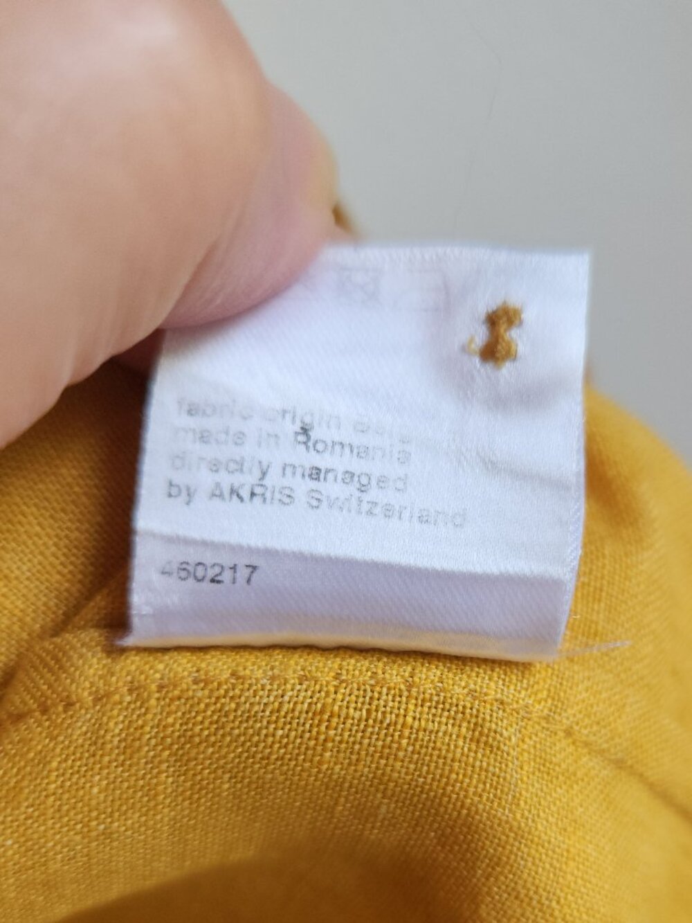 Akris Punto Yellow Linen Pintuck Sleeves Blouse - Sz 8 - Picture 9 of 9